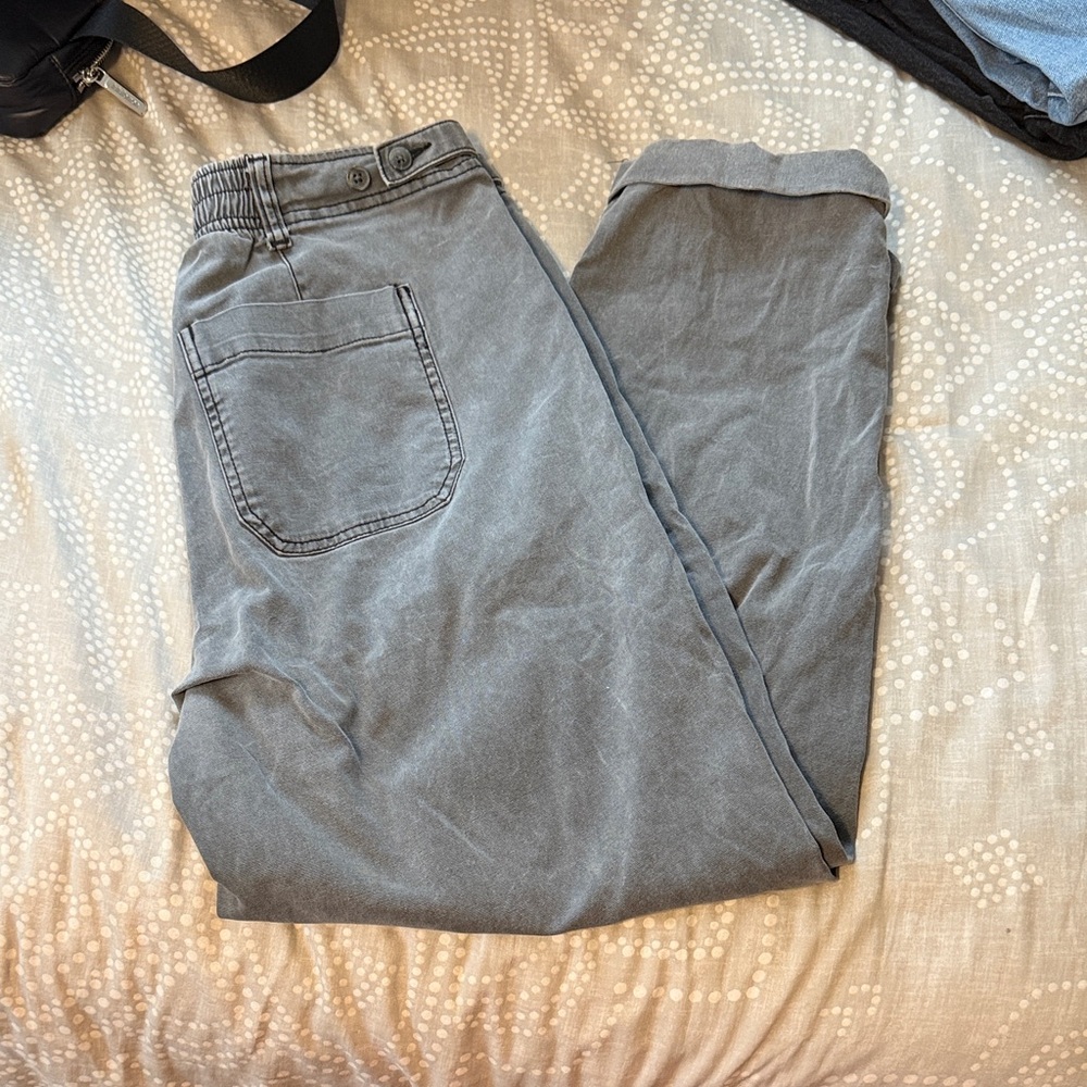 Old Navy Women's Gray Chinos